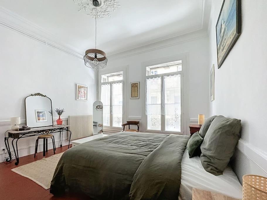 Nouveau - Appartement 100M2 Avec Terrasse A 1 Min De La Place De La Comedie Montpellier Esterno foto
