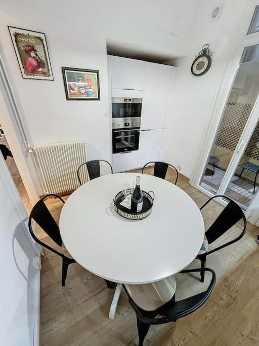 Nouveau - Appartement 100M2 Avec Terrasse A 1 Min De La Place De La Comedie Montpellier Esterno foto