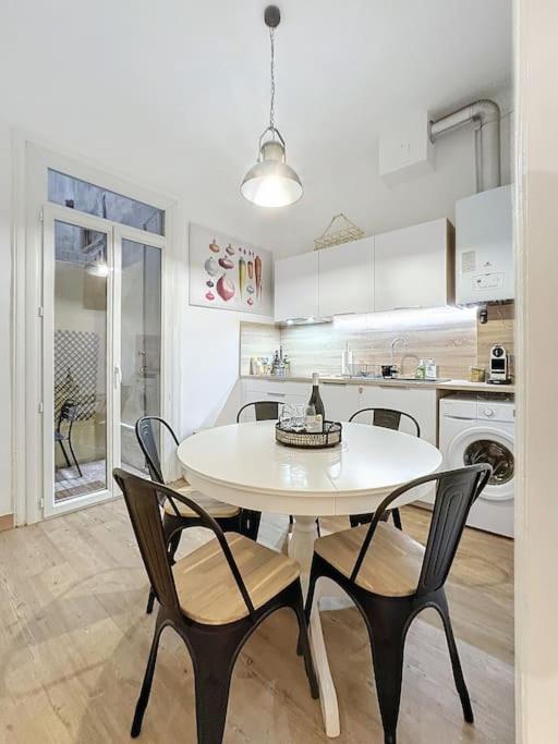 Nouveau - Appartement 100M2 Avec Terrasse A 1 Min De La Place De La Comedie Montpellier Esterno foto